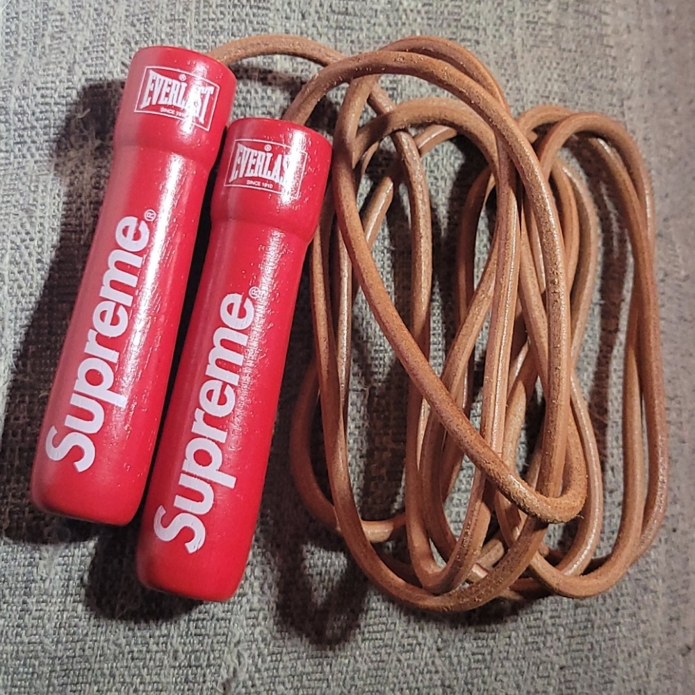 Super rare supreme jump rope